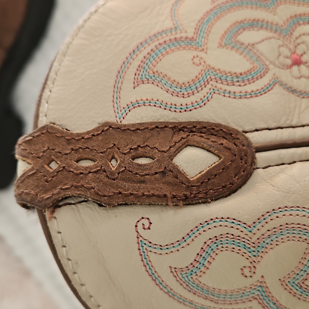 Womens Justin Gypsy Brown and Cream Western Boots Size 6.5B - Picture 14 of 15